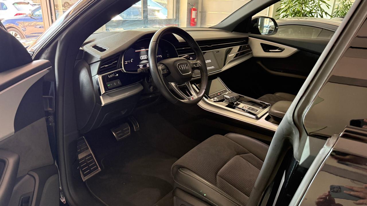 Audi Q8 50 TDI 286 CV quattro S LINE