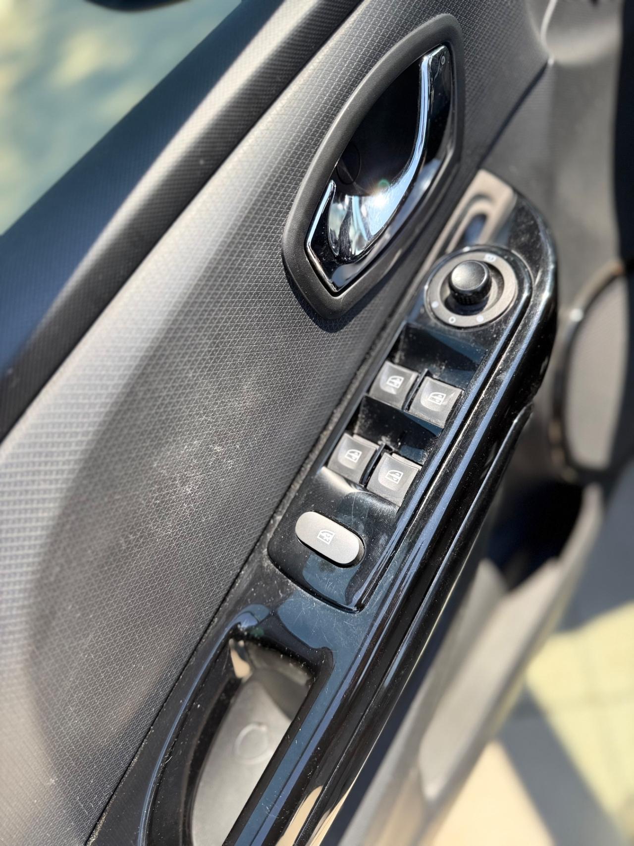 Renault Clio 1.5 dCi 8V 90CV Start&Stop 5 porte Energy