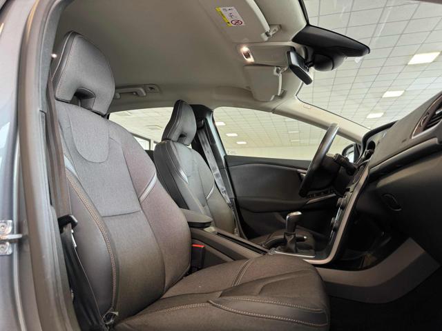 VOLVO V40 Cross Country D2 Business Plus