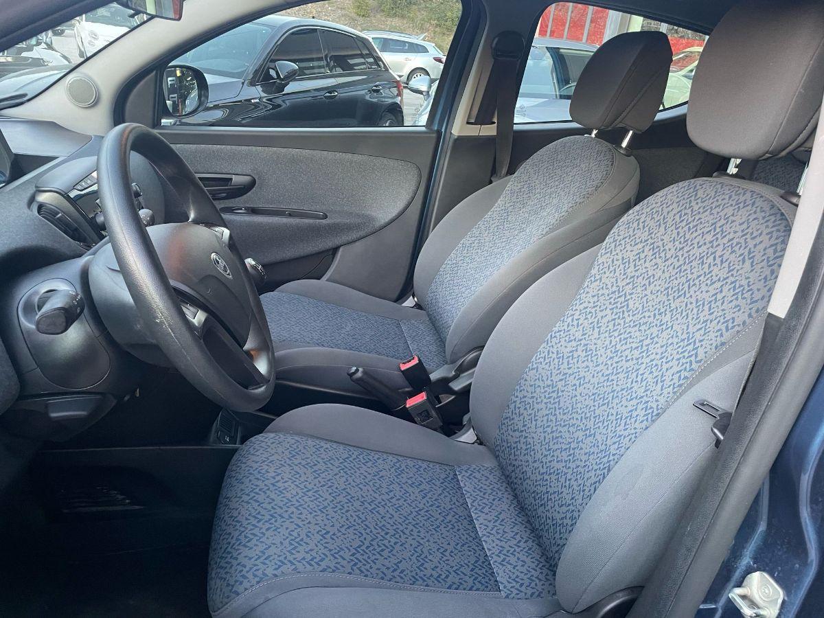 LANCIA YPSILON 1.0HYBRID 70cv