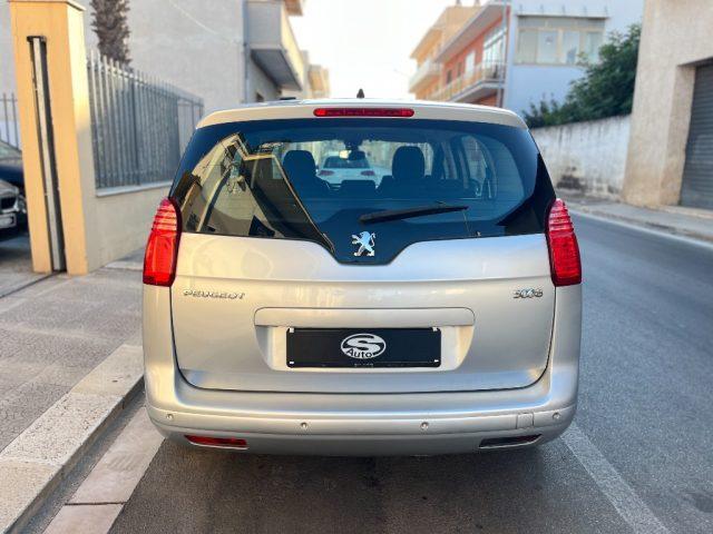 PEUGEOT 5008 2.0 HDi 150CV Business
