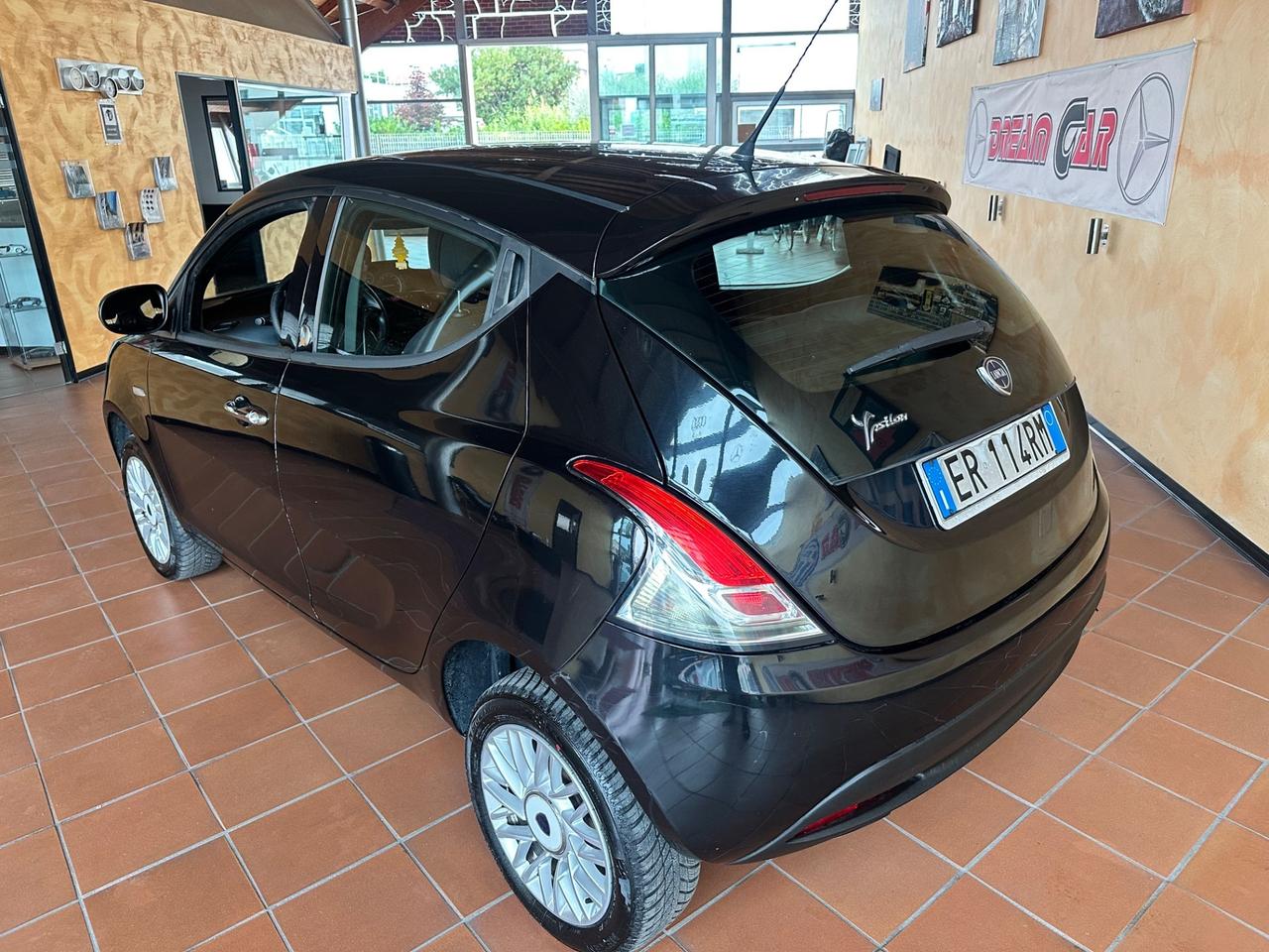 Lancia Ypsilon 0.9 TwinAir 85 CV 5 porte Metano Ecochic Gold