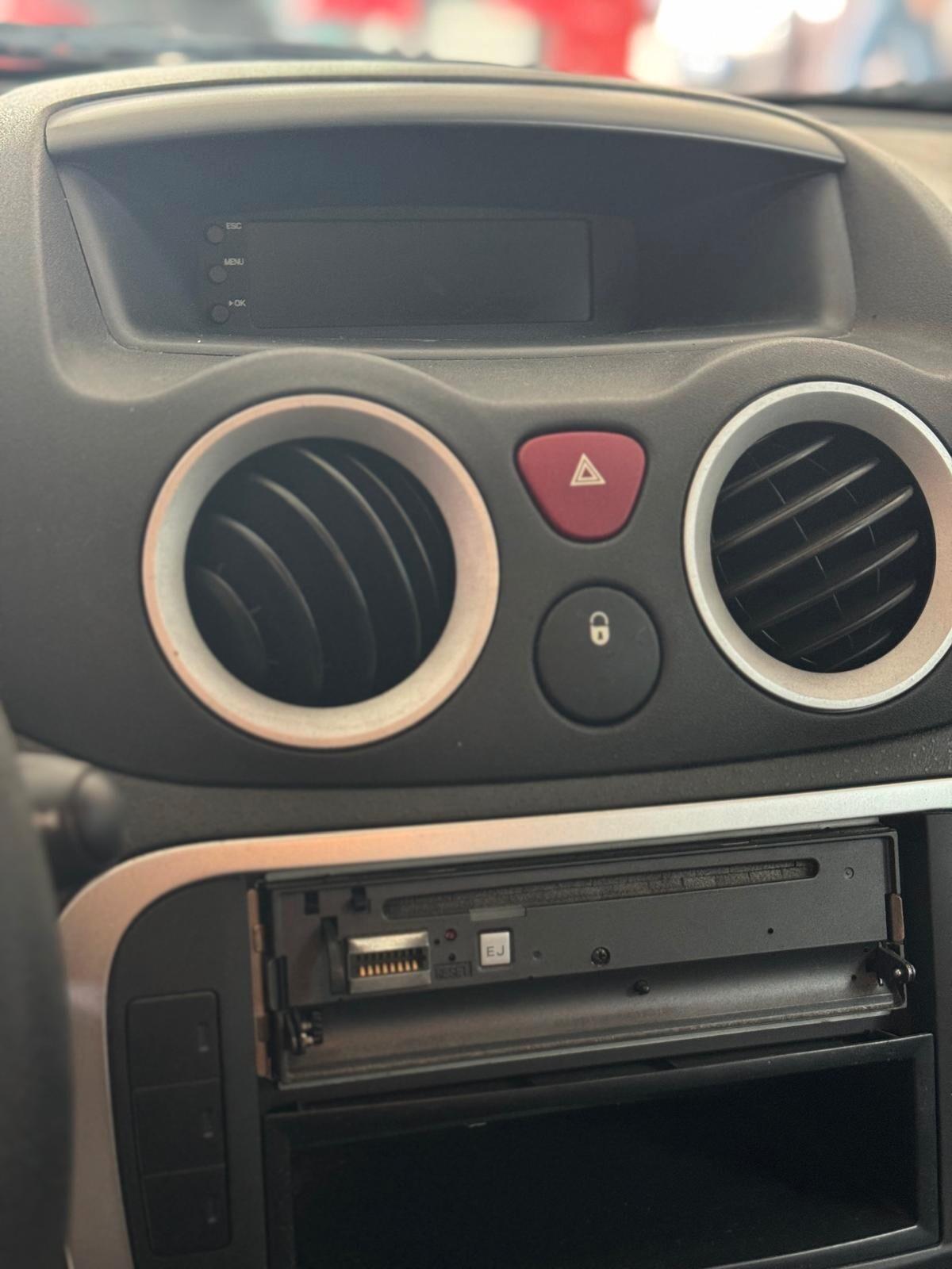 Citroen C3 1.1 airdream Gold by Pinko