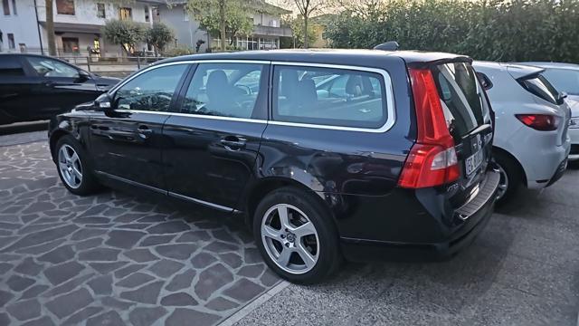 VOLVO V70 D3 Geartronic Momentum