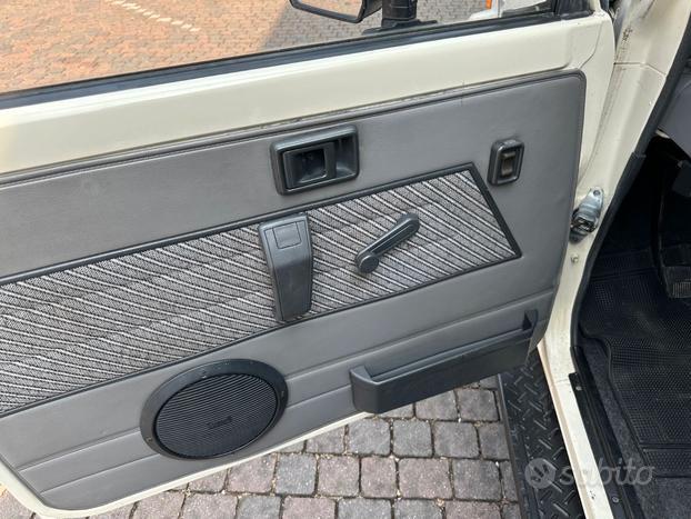 Toyota Land Cruiser LJ70 LX