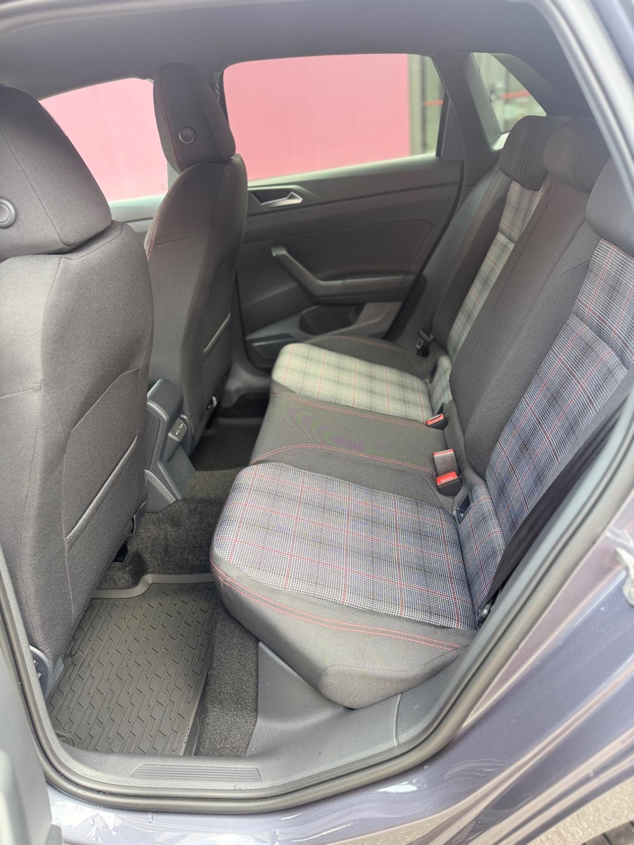 VOLKSWAGEN POLO GTI ///3200 KM/////