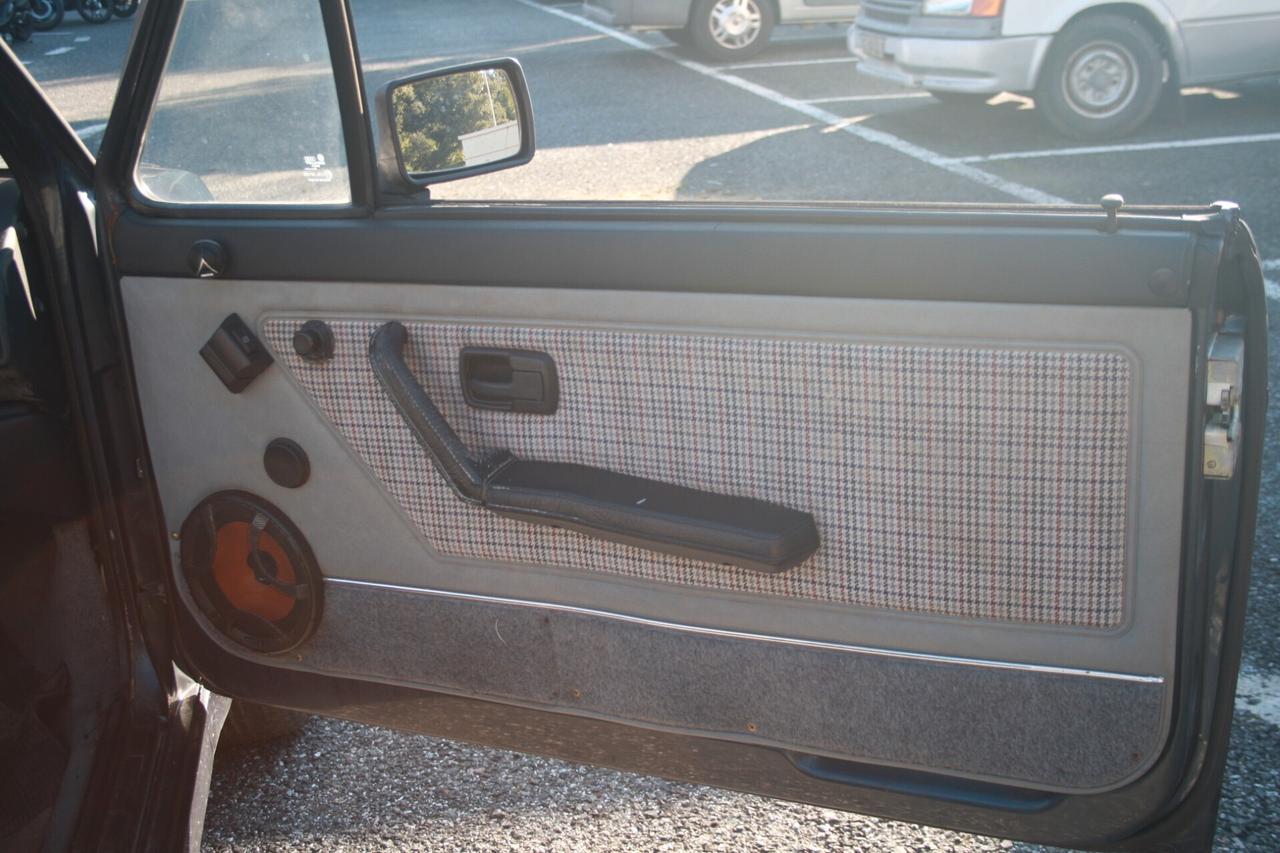 Volkswagen Golf II Serie Karmann