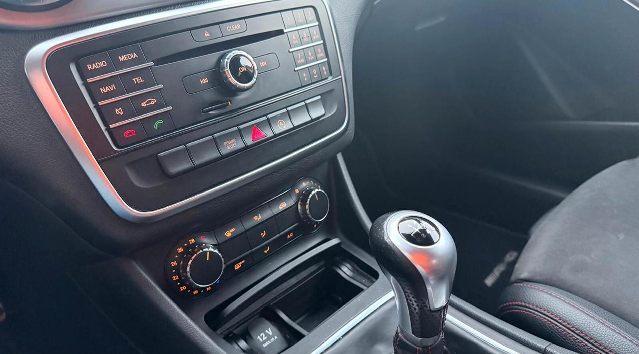 Mercedes-benz CLA 180 d PREMIUM AMG