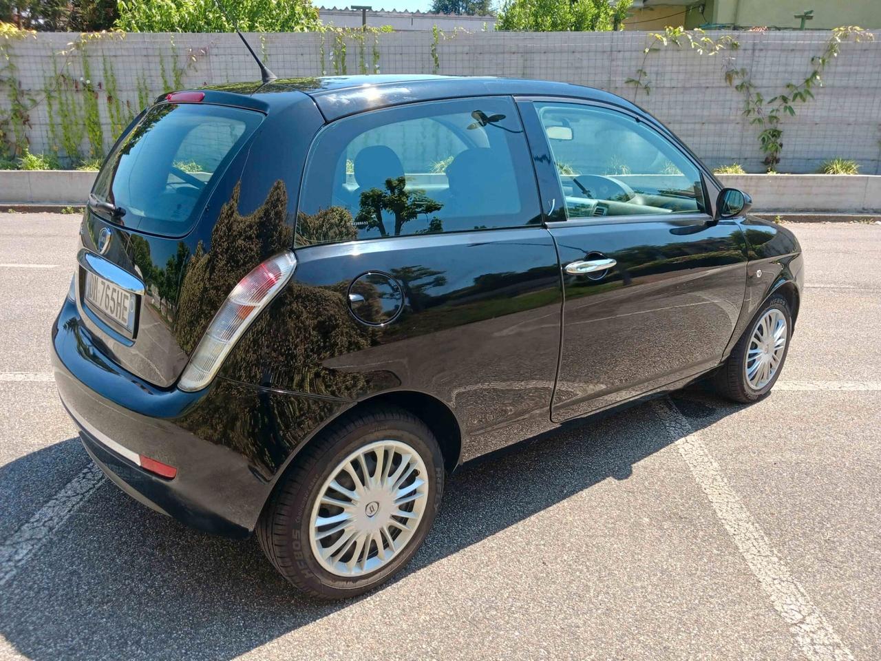 Lancia Ypsilon 1.2 - 77mila km