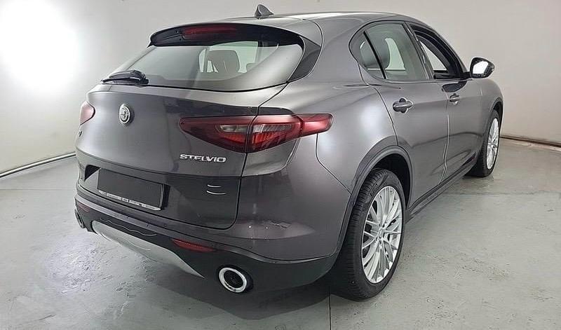 Alfa Romeo Stelvio 2.2 Turbodiesel 180 CV AT8 Q4 Executive