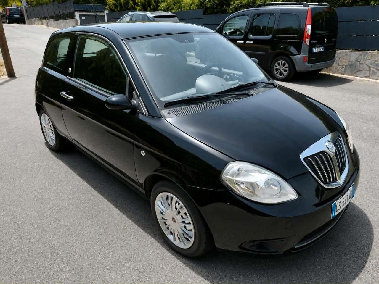 Lancia Ypsilon 1.4 Ecochic GPL - NUOVA