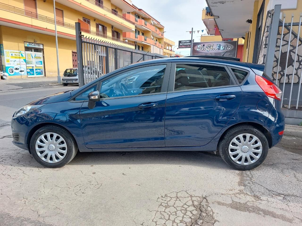 Ford Fiesta 1.4 5p. GPL Business (GPL di serie)
