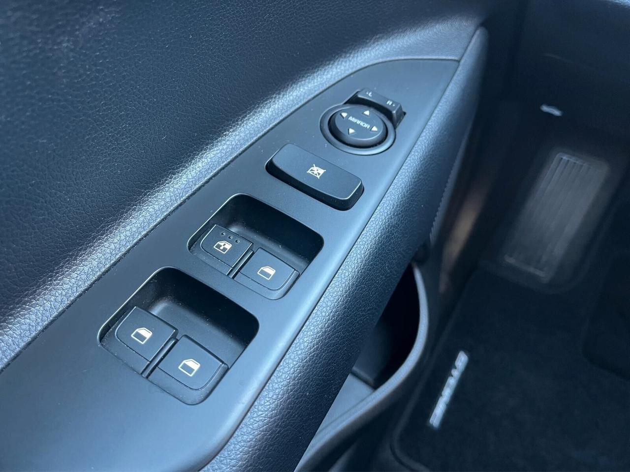 Kia Stonic 1.2 Urban Smart Pack 84 Cv