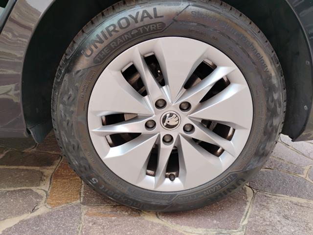 SKODA Octavia 2.0 TDI EVO SCR Wagon Executive DSG