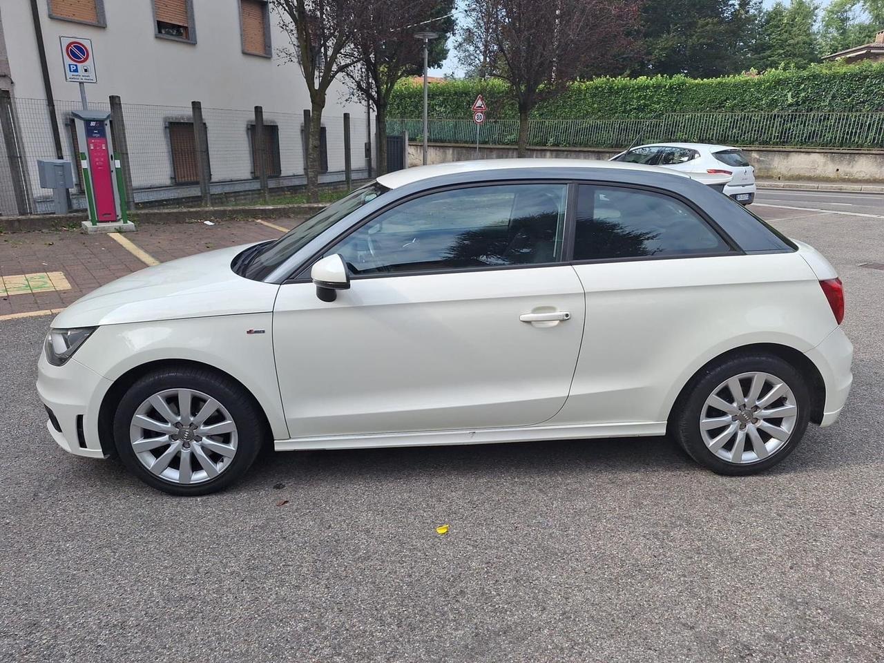 Audi A1 1.4 TFSI S tronic Attraction