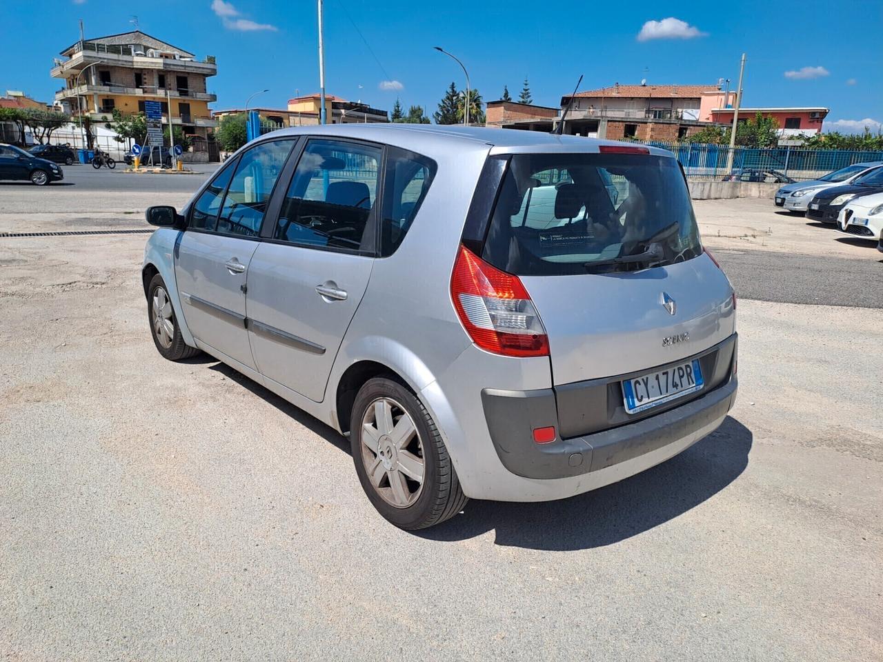 Renault Scenic Scénic 1.6 16V GPL Pack