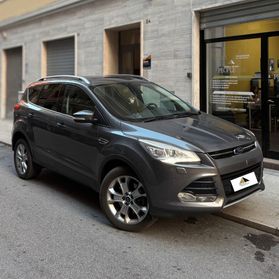 Ford Kuga 2.0 TDCI Titanium **CAMBIO AUTOMATICO**