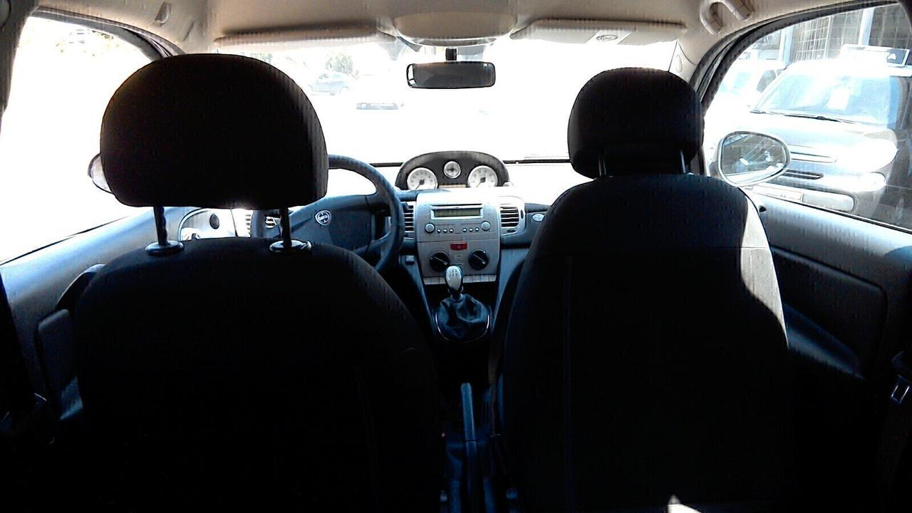 LANCIA YPSILON 2 SERIE - 1.2 69 CV ARGENTO - BENZINA/GPL