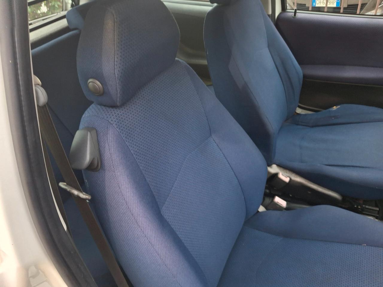 Fiat Punto 1.3 JTD 3p. 4 p.ti Active Van