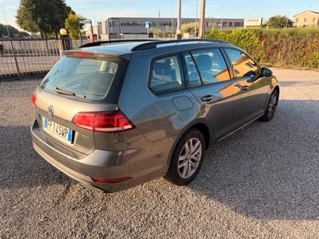 Volkswagen Golf Variant 1.6 tdi 115 CV Business - Anche Neo Patentati