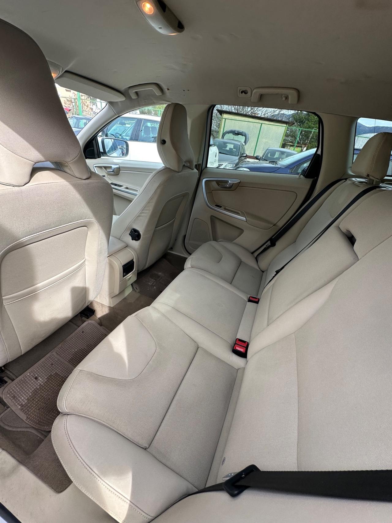 Volvo XC 60 XC60 DRIVe Summum