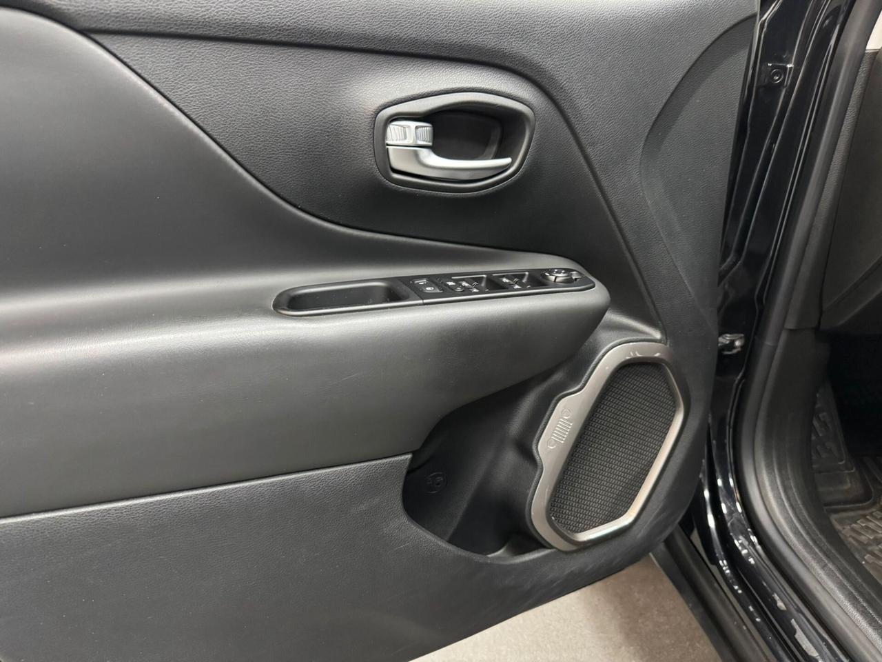 Jeep Renegade 1.6 Mjt DDCT 120 CV Limited