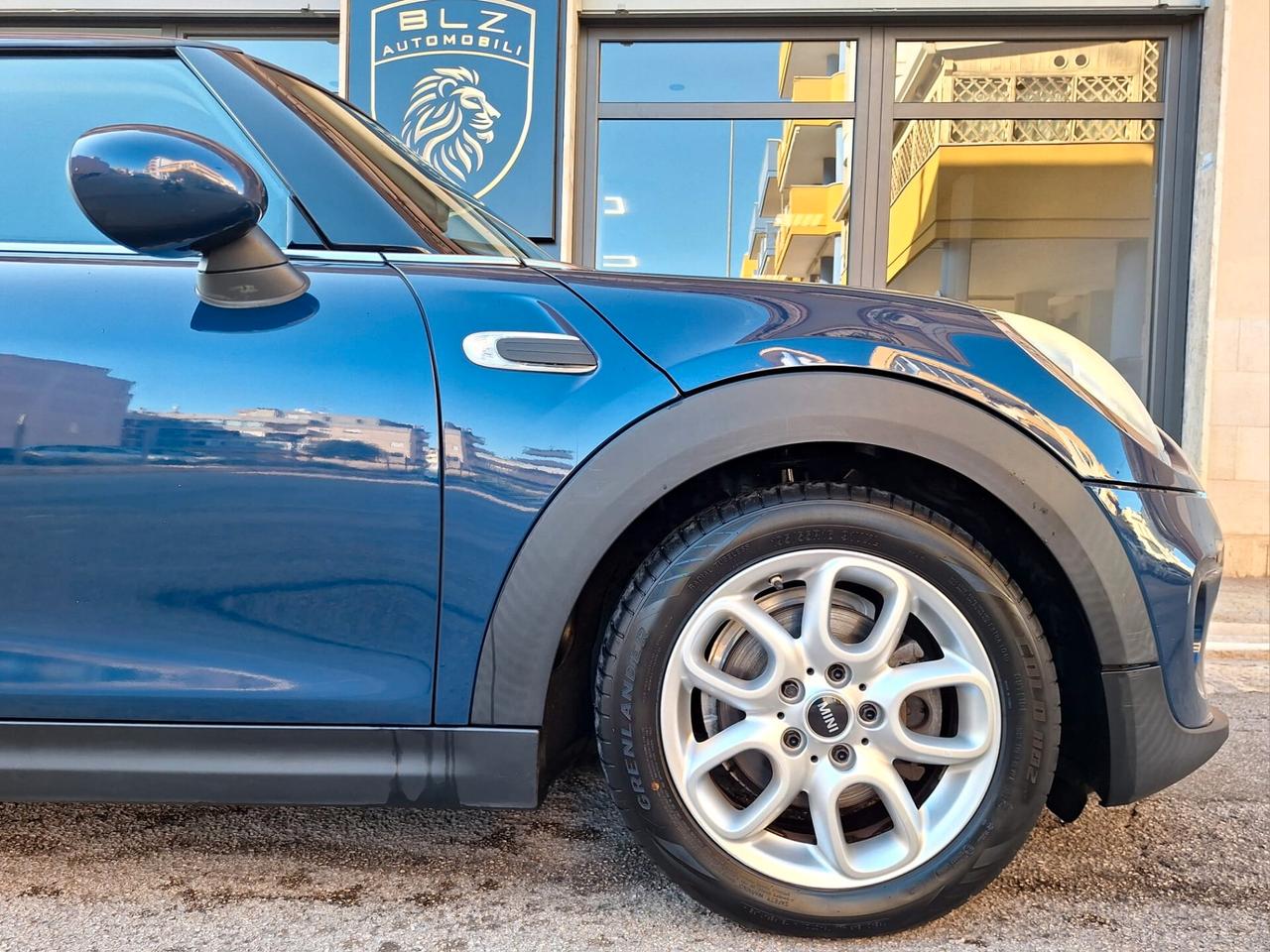 Mini 1.5 Cooper D 5 porte