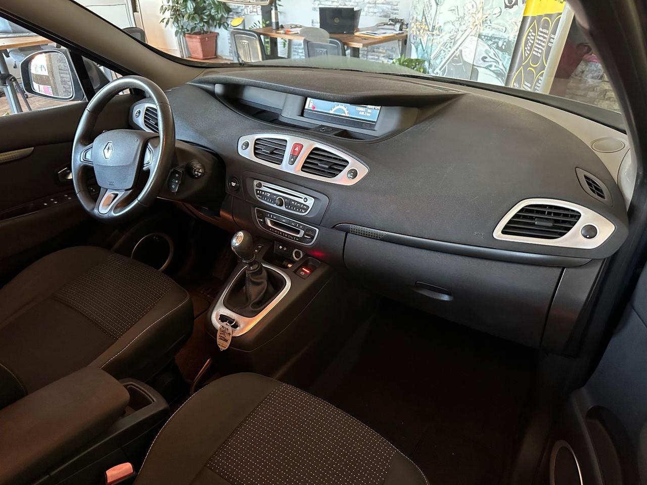 Renault Scenic 1.6benz. 7posti