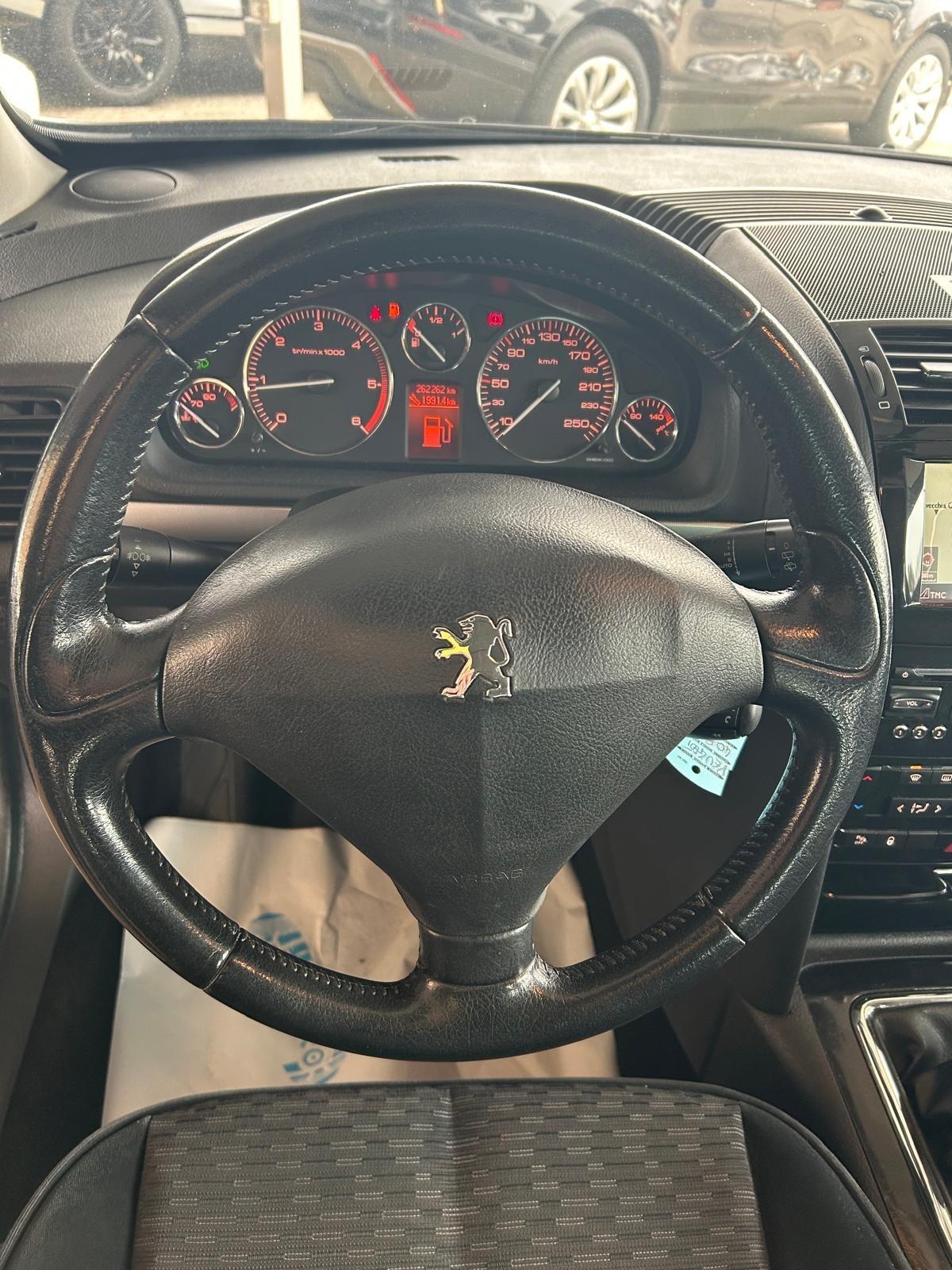Peugeot 407 2.0 HDi SW Ciel Tecno