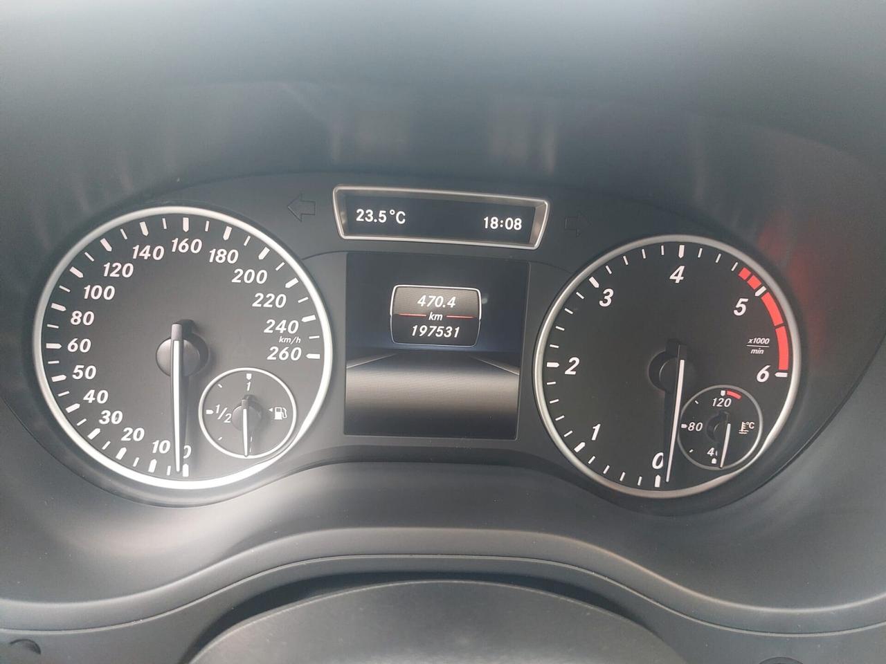 Mercedes-benz B 180 CDI Premium UNICO PROPRIETARIO