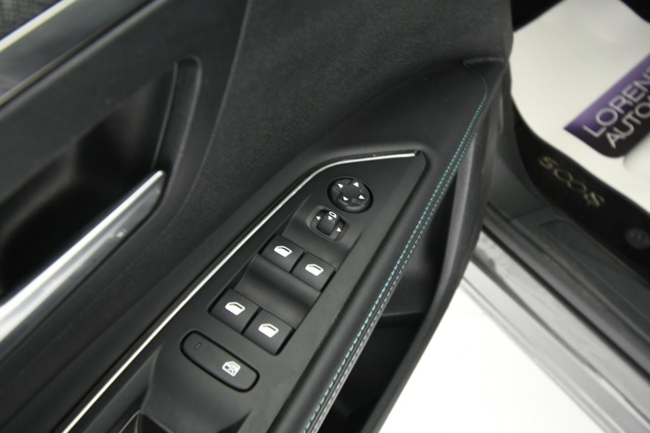PEUGEOT 5008 1.5 bluehdi Allure Pack s&s 130cv eat8 7p.ti. CAMERA+APP CONNECT