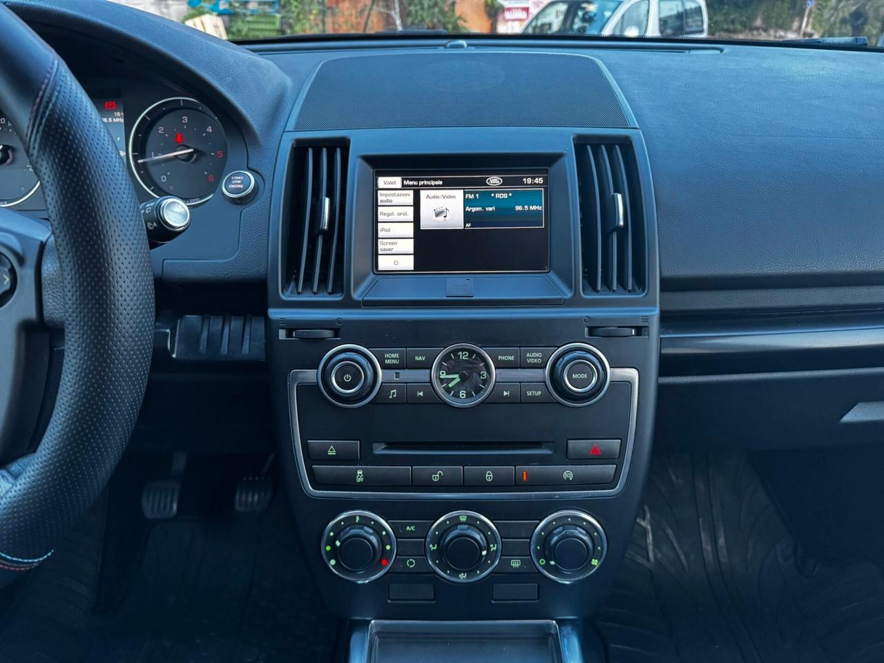 Land Rover Freelander 2.2 eD4 2WD S.W. SE