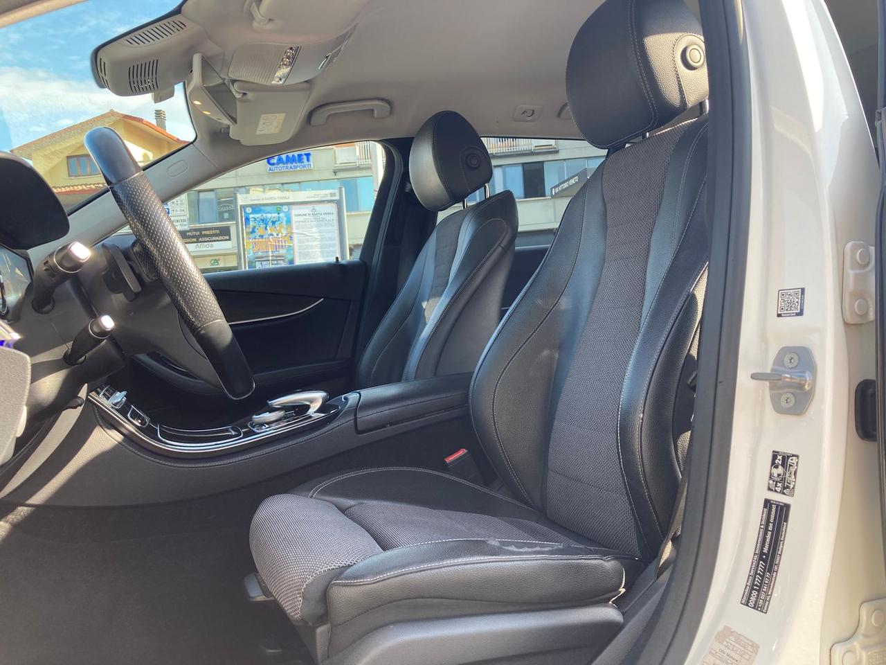 Mercedes-Benz E 220 E-Class E #6086