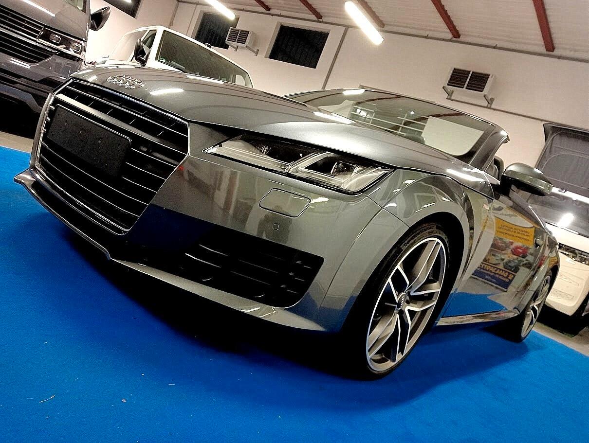 Audi TT ROADSTER 1.8 TFSI SLINE 19" MATRIX CABRIO S-LINE
