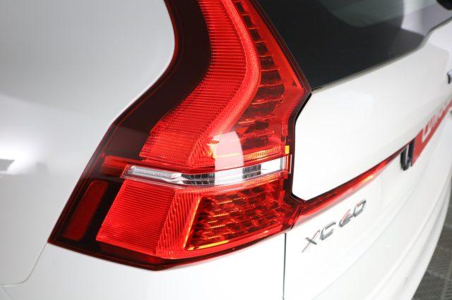 VOLVO XC60 XC60 B4 (d) AWD Geartronic Momentum Pro