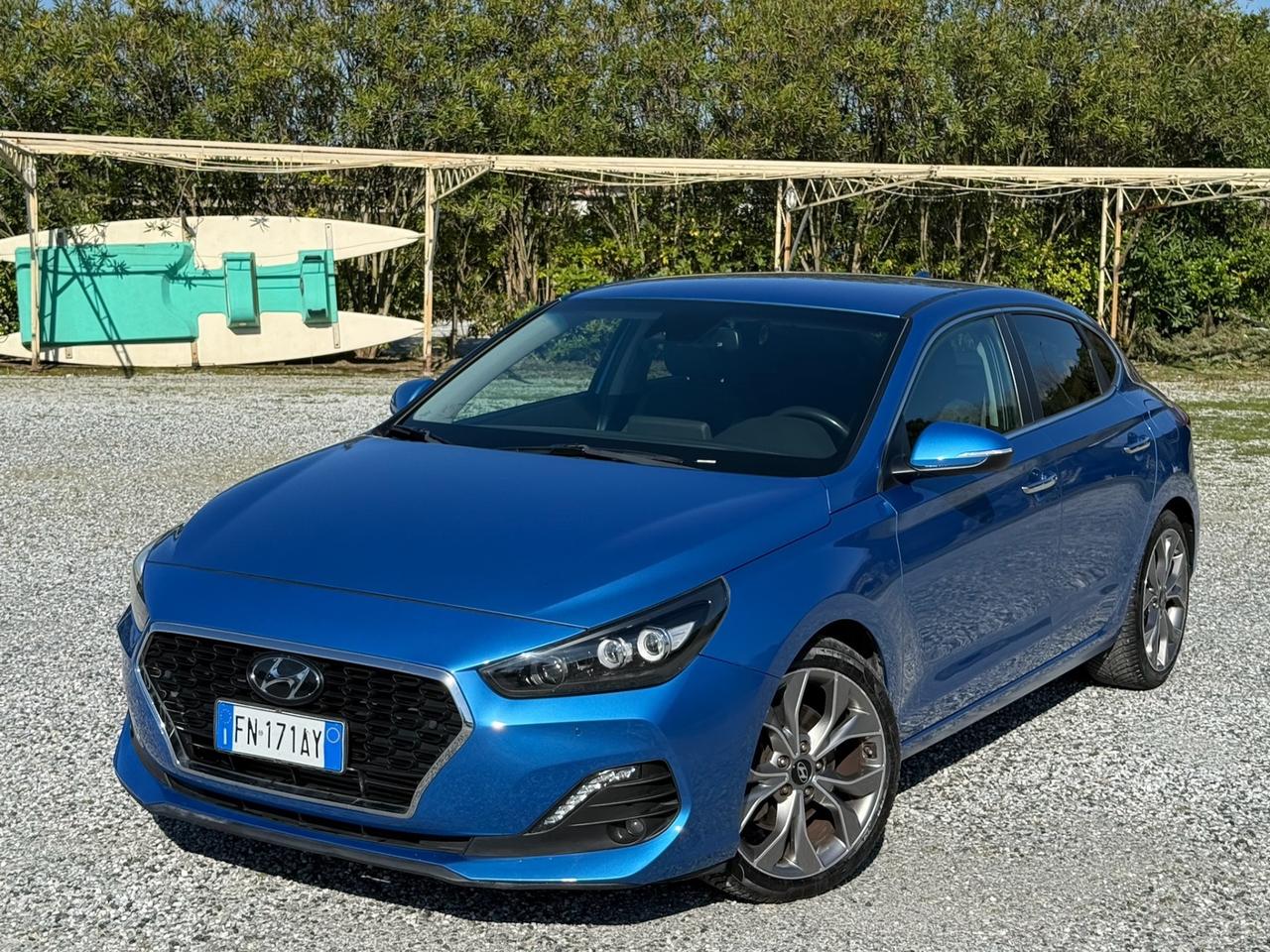 Hyundai i30 1.4 T-GDI DCT FastBack Style