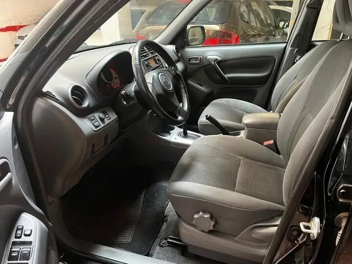 Toyota RAV 4 RAV4 2.0 16V cat 5 porte Sol