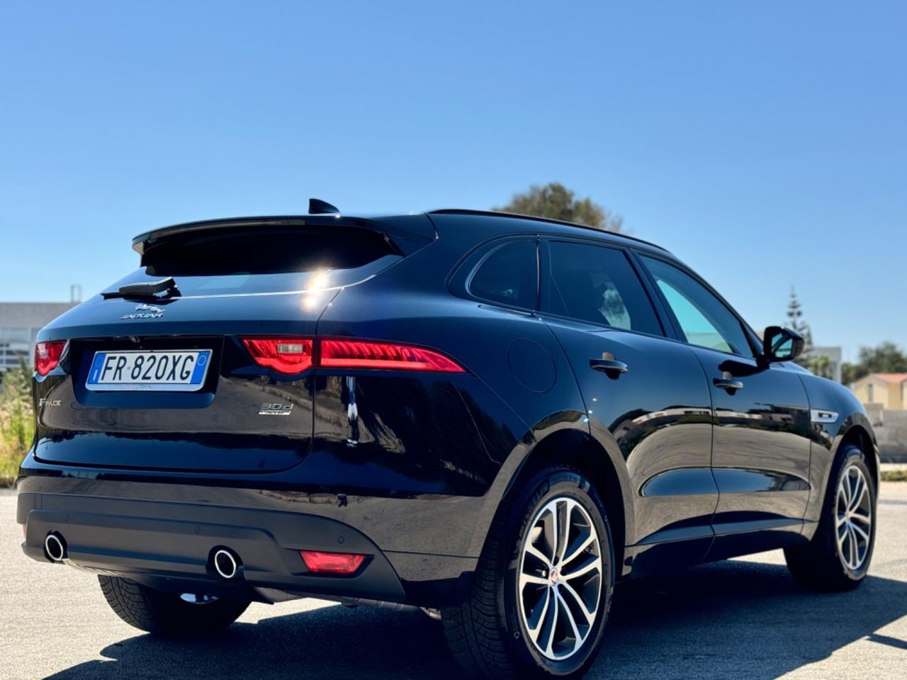 Jaguar F-Pace 3.0 D V6 300 CV AWD aut. R-Sport