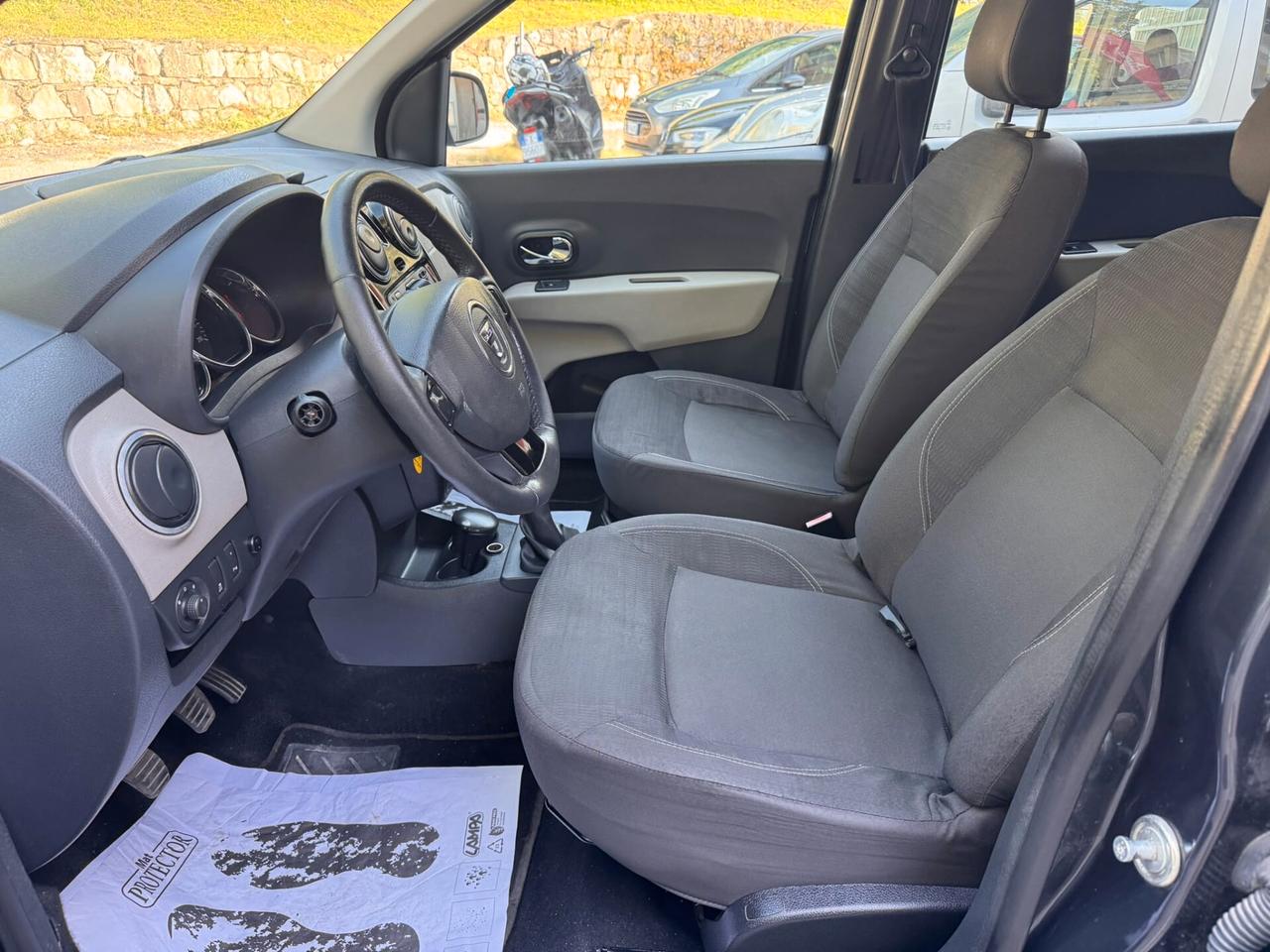 Dacia Lodgy 1.5 dCi 110CV 7 posti LAUREATE GARANZIA 1 ANNO