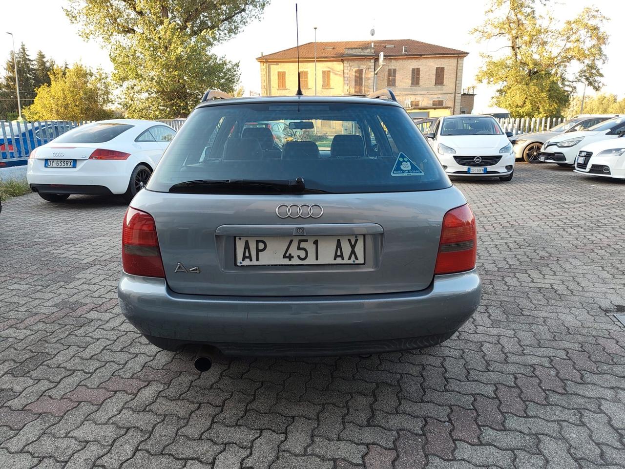 Audi A4 AVANT GPL NEOPATENTATI