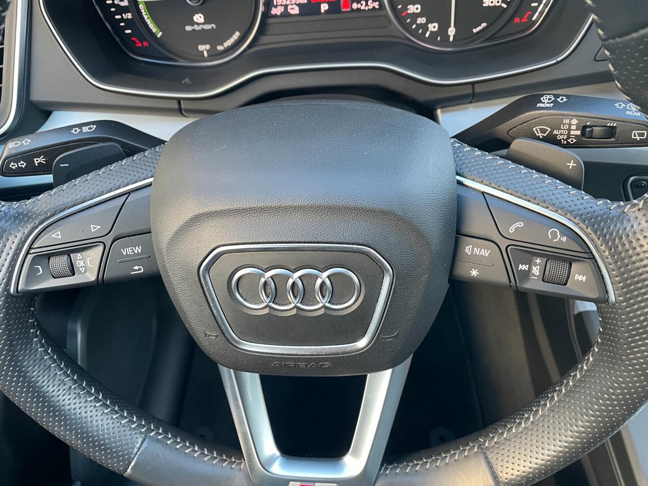 Audi Q5 55 TFSI e quattro S tronic line plus