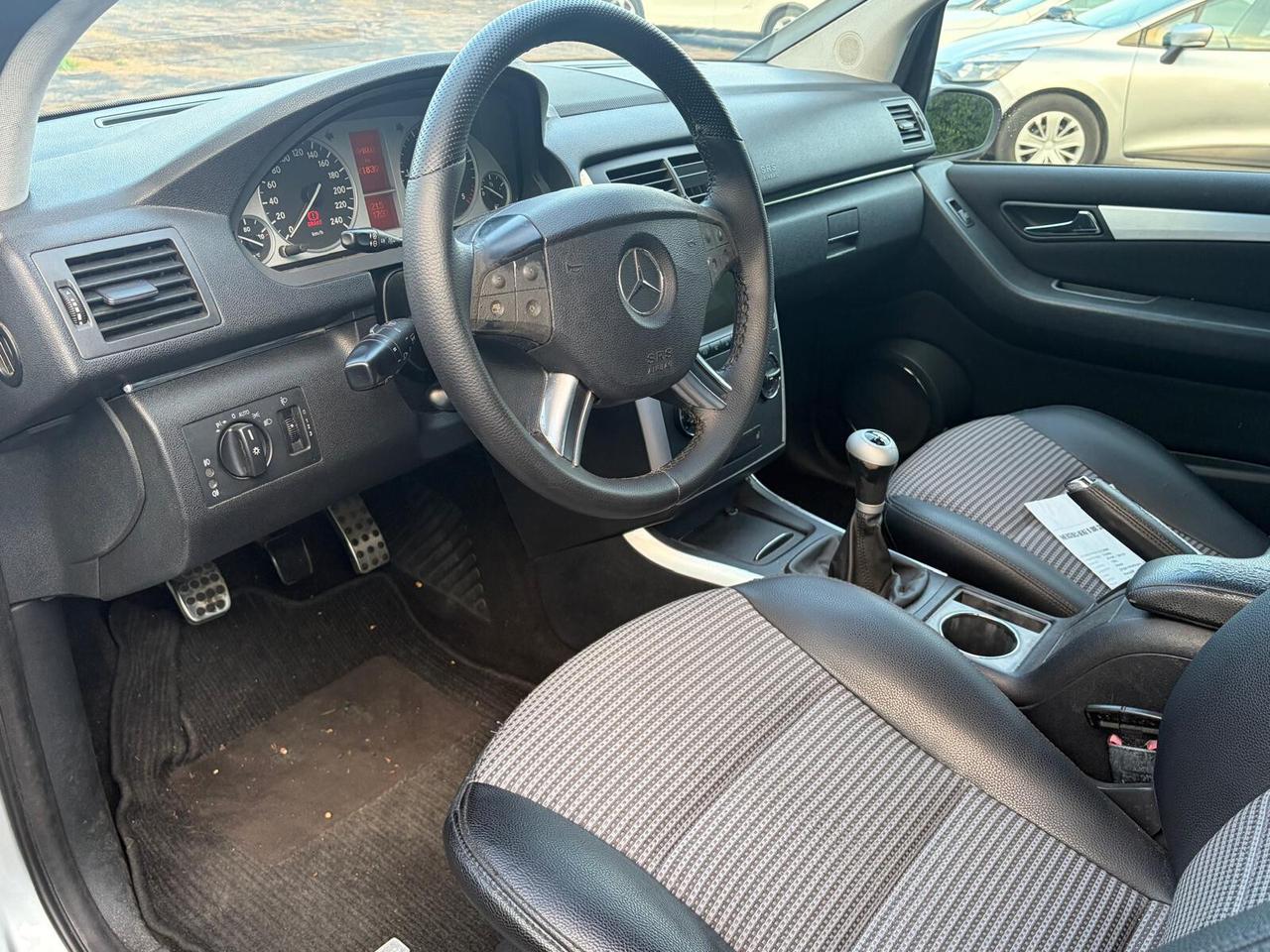 Mercedes-benz B 180 CDI