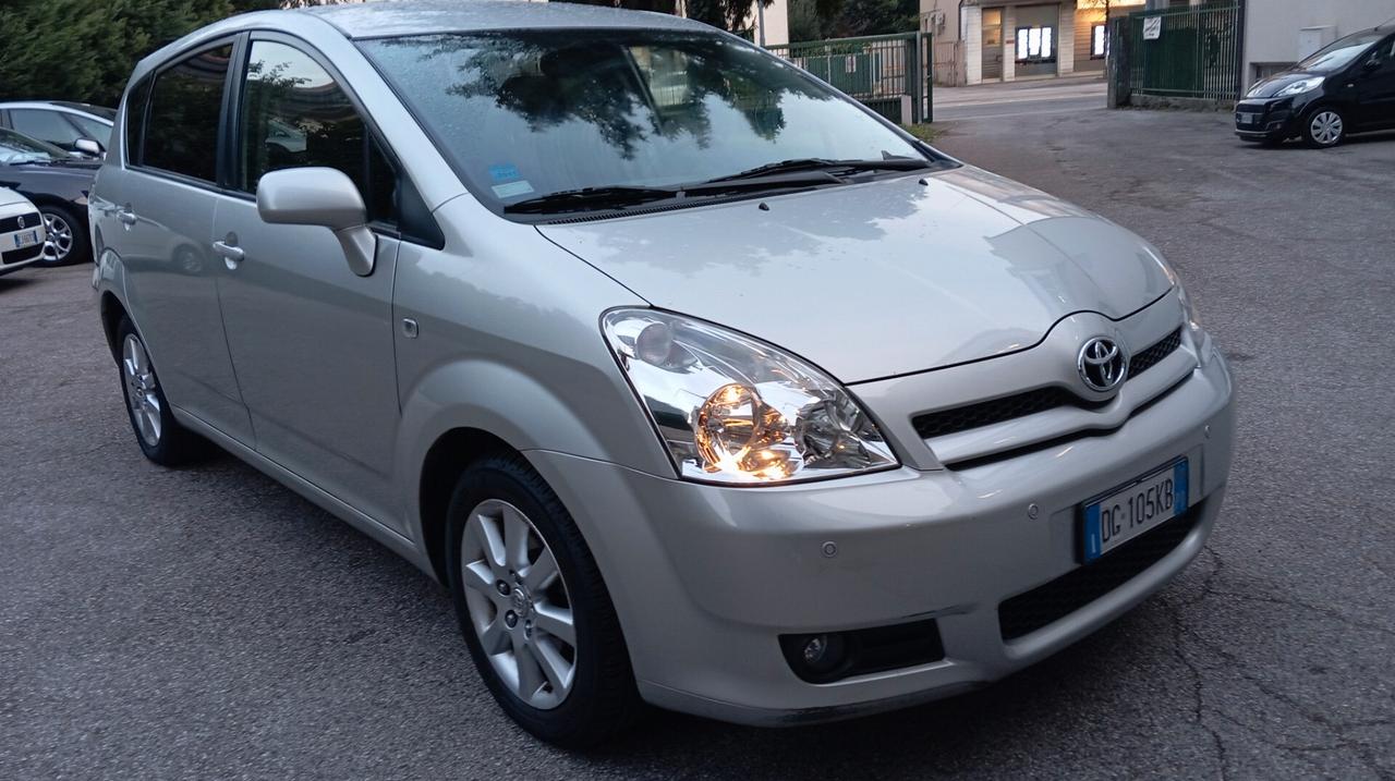 Toyota Corolla Verso 1.6 16V Sol