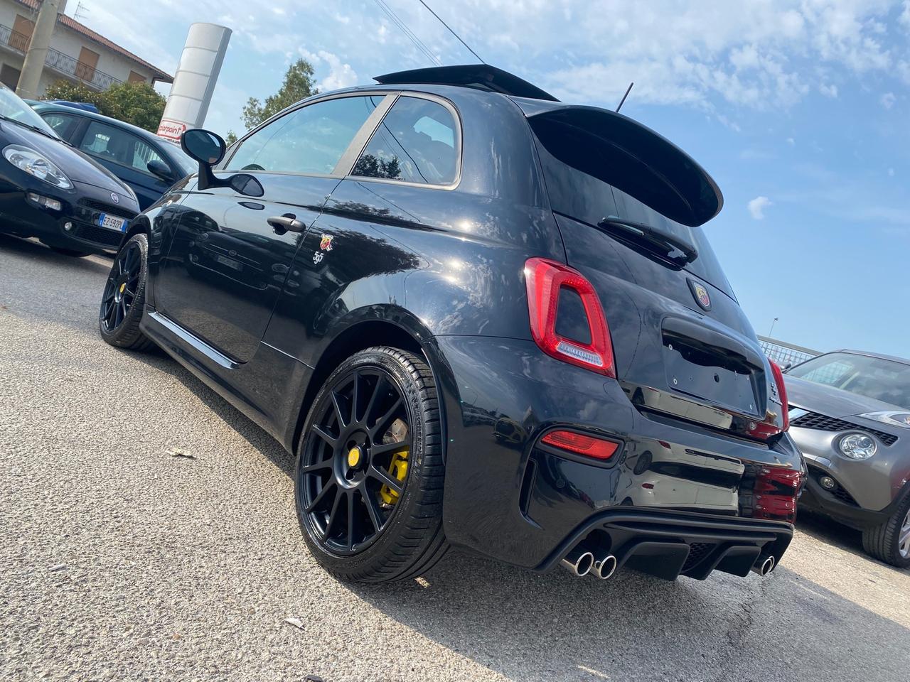 Abarth 595 1.4 Turbo T-Jet 180 CV Competizione