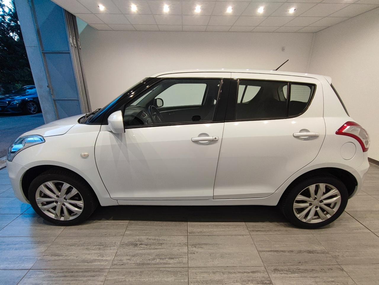 Suzuki Swift 1.2 VVT 4WD 5 porte B-Cool Bi-Color