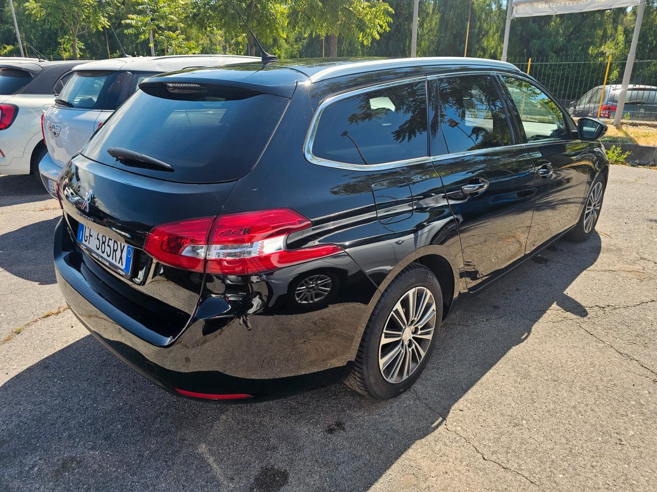 Peugeot 308 BlueHDi 130 S&S EAT8 Allure