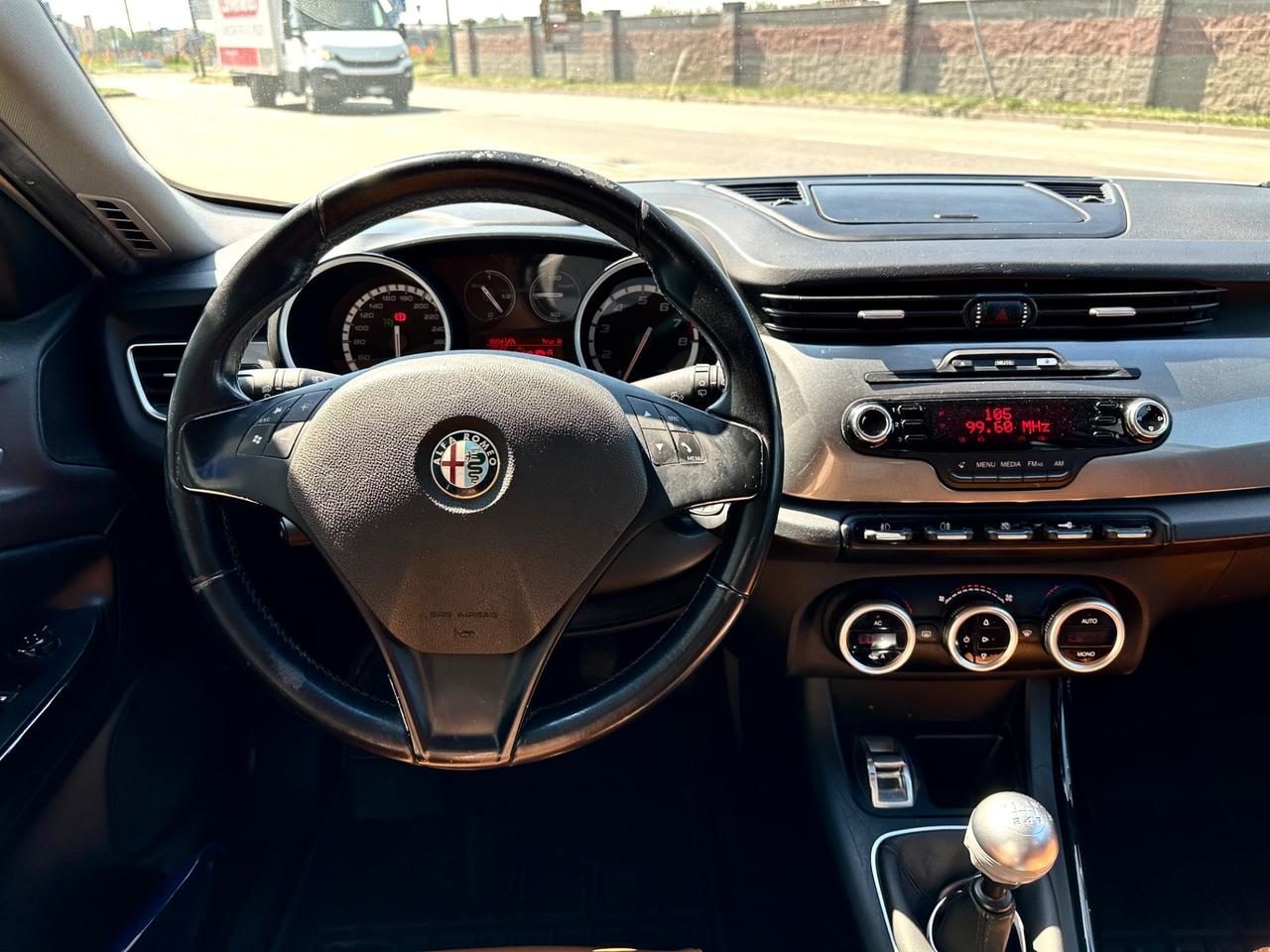 Alfa Romeo Giulietta 1.4 Turbo MultiAir Distinctive 170 cv GPL