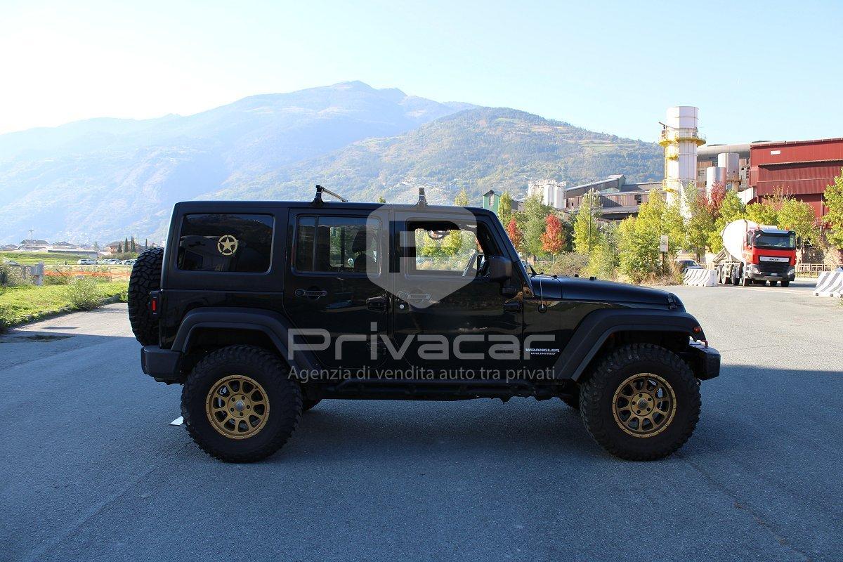 JEEP Wrangler Unlimited 2.8 CRD DPF Sahara Auto