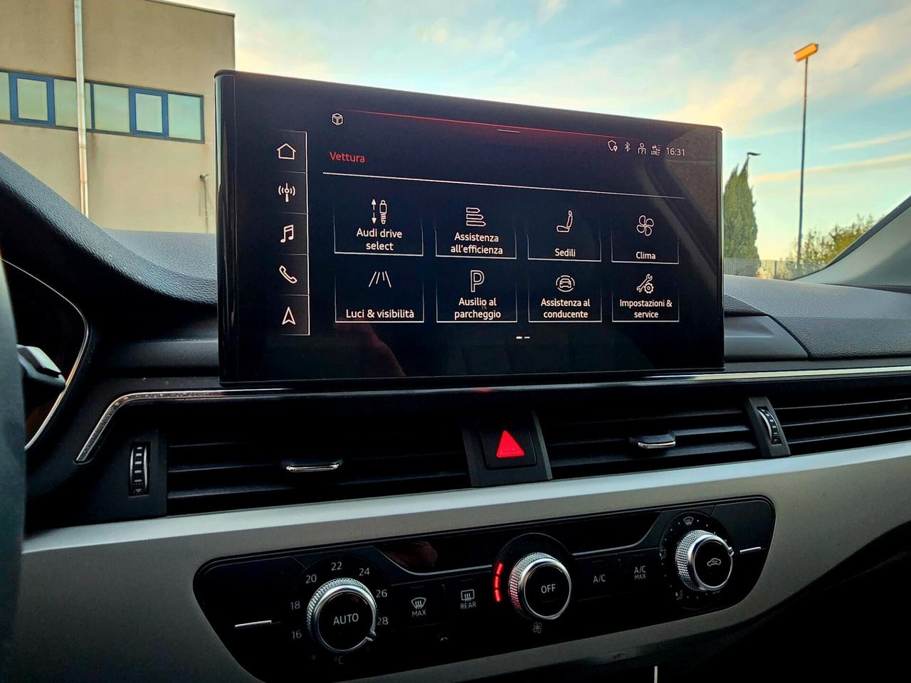 Audi A4 Avant 35 TDI/163 CV S tronic virtual cockpit