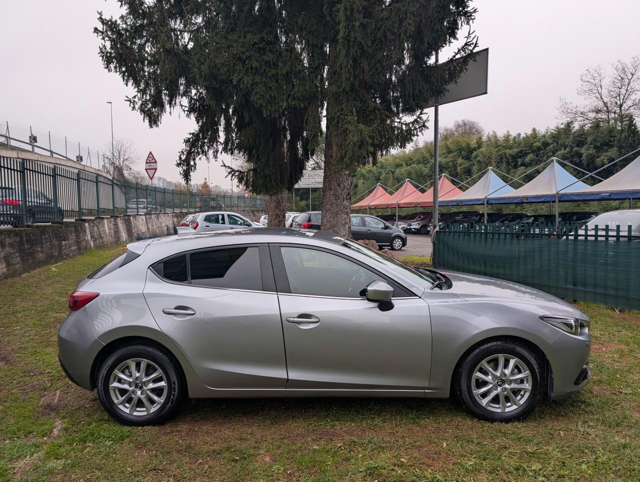 Mazda 3 Mazda3 1.5 Skyactiv-G Evolve Unico Propr TAGL. CERT.